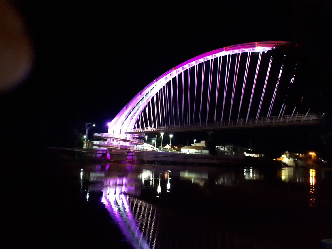 Ponte entre Santa Maria da Vitória e São Felix do Coribe